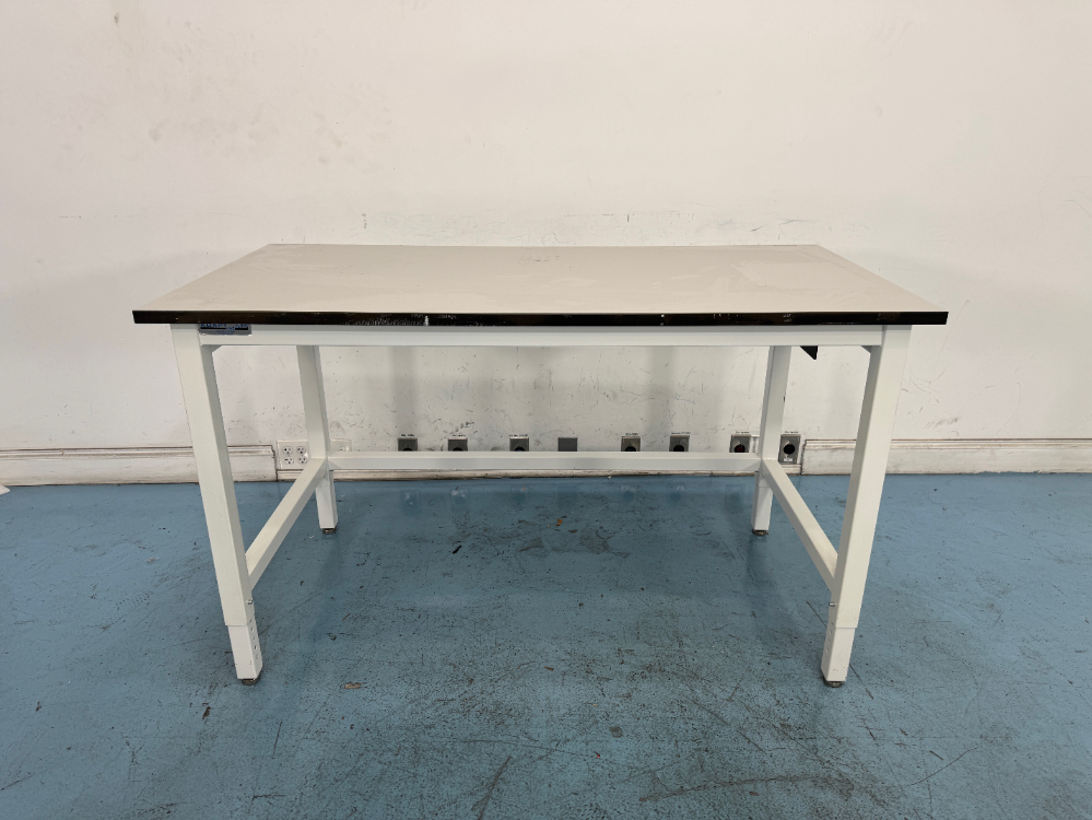 Image of Adapt A Lab 4' Non Stationary Lab Table